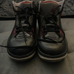 Youth Jordan Sneakers 2008-size 7Y